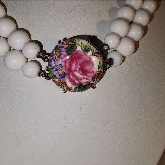 Vintage Japan 2 Strand White Faux Pearl Necklace 16" Excellent Condition - Picture 3 of 10